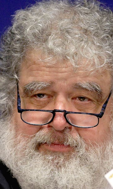 FIFA expels Chuck Blazer for life for bribery, corruption